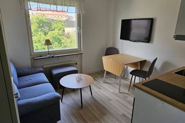 Mysig möblerad 2:a nära Centralen