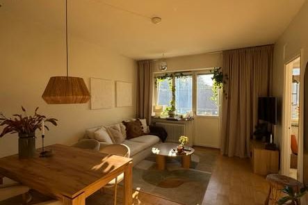 Möblerad 1,5:a på lugna Reimersholme
